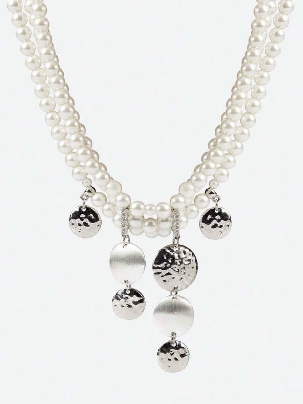 White Pearl Choker with Silver Disc Charms - Picture 4 of 7
